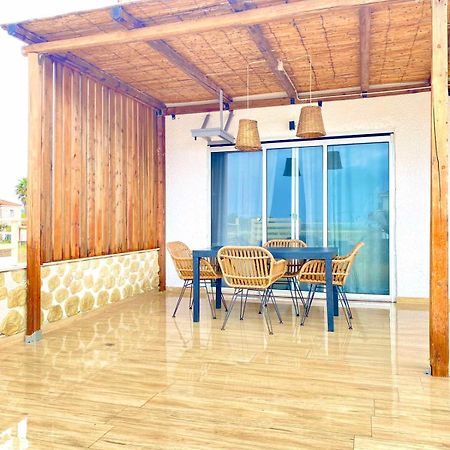Boho Natural Beachfront Detached House Analipsis  Экстерьер фото