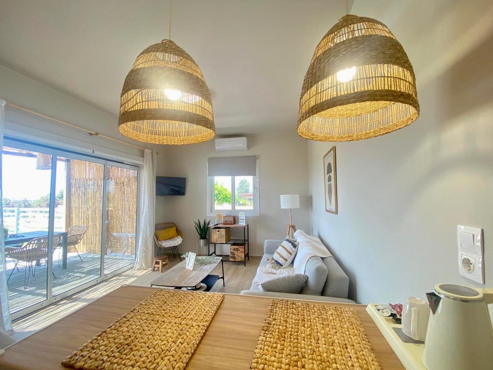 Boho Natural Beachfront Detached House Analipsis  Экстерьер фото